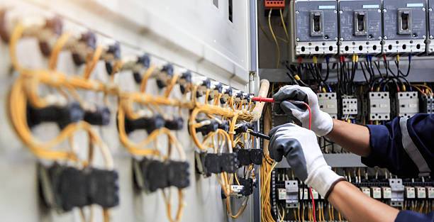 Professional Electrician technician working in Kilgore, TX